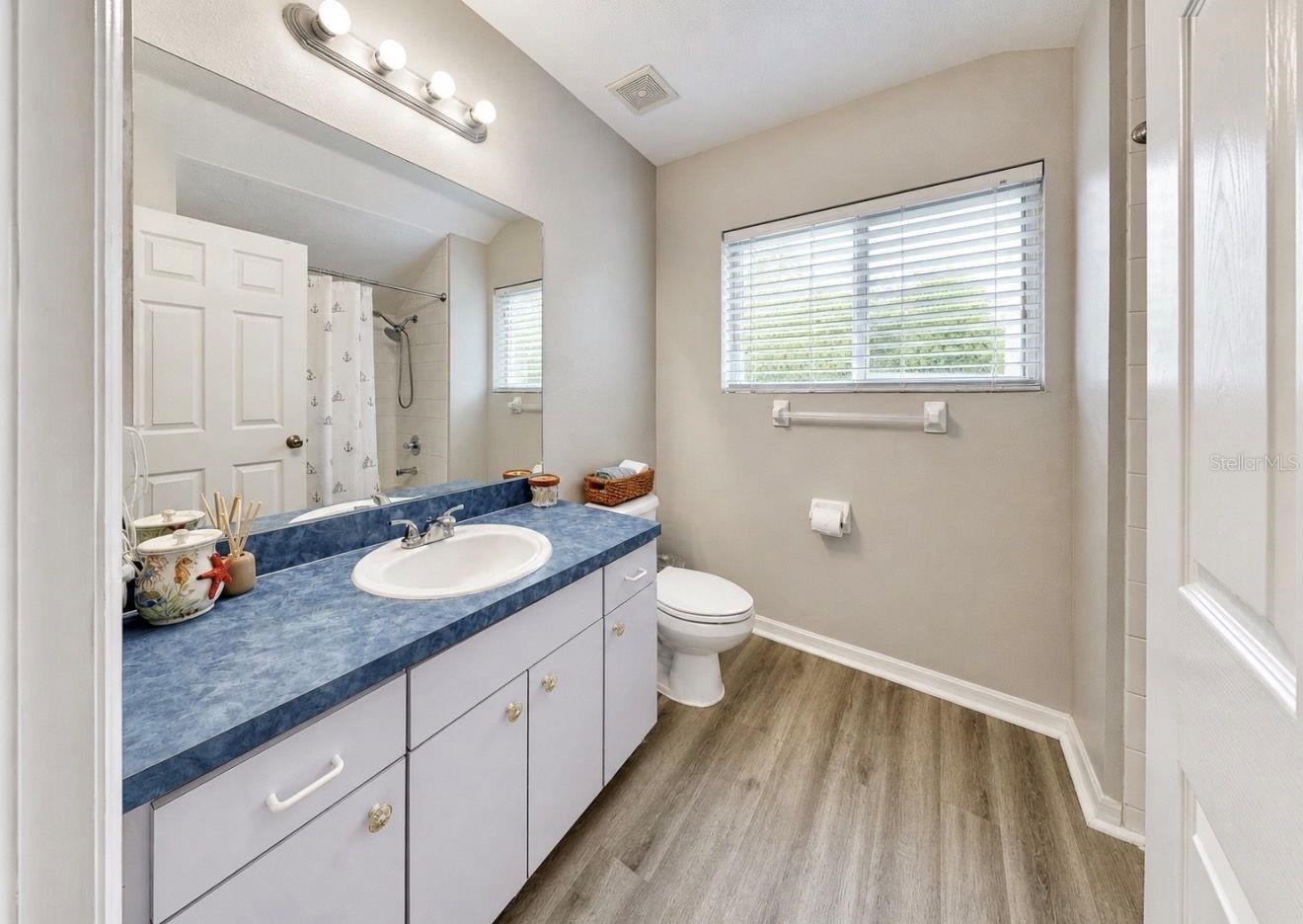 10331 Summerview Cir Property Photo 22