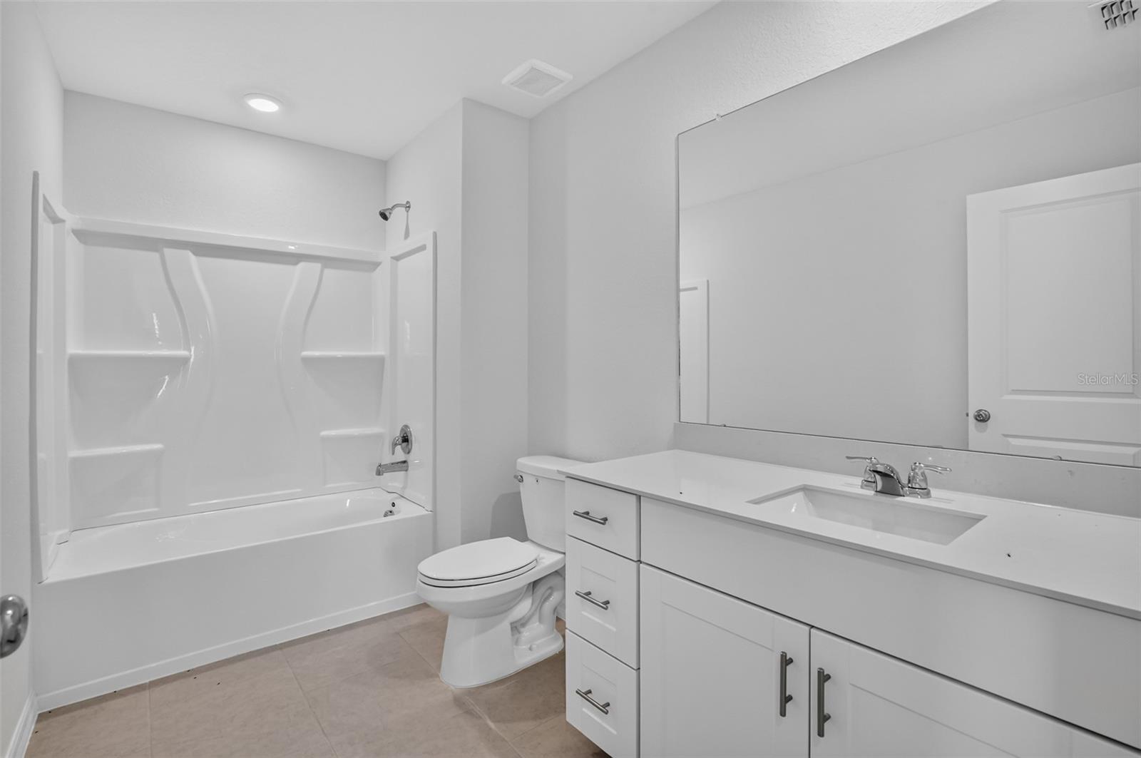 18047 Mellon St Property Photo 23