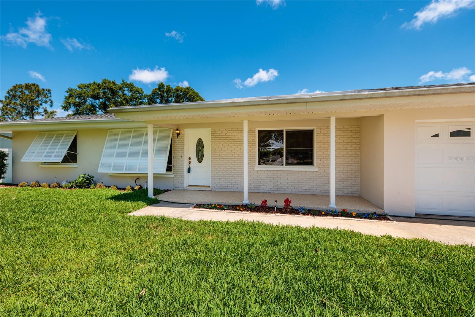 1732 Emerald Dr Property Photo 1