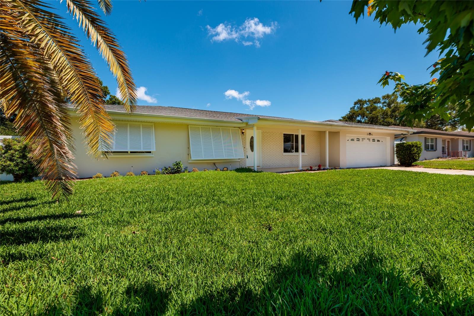 1732 Emerald Dr Property Photo 2