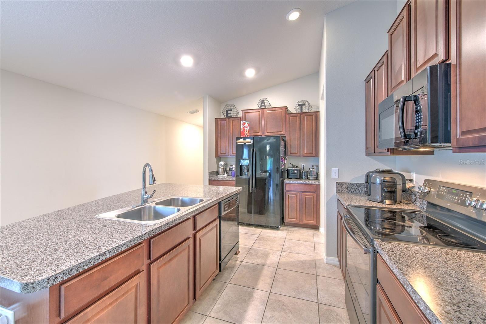 17334 White Mangrove Dr Property Photo 7