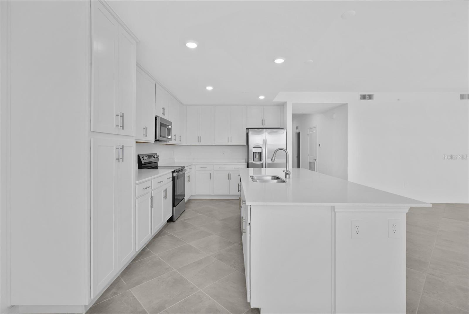 17630 Opal Sand Dr #406 Property Photo 17