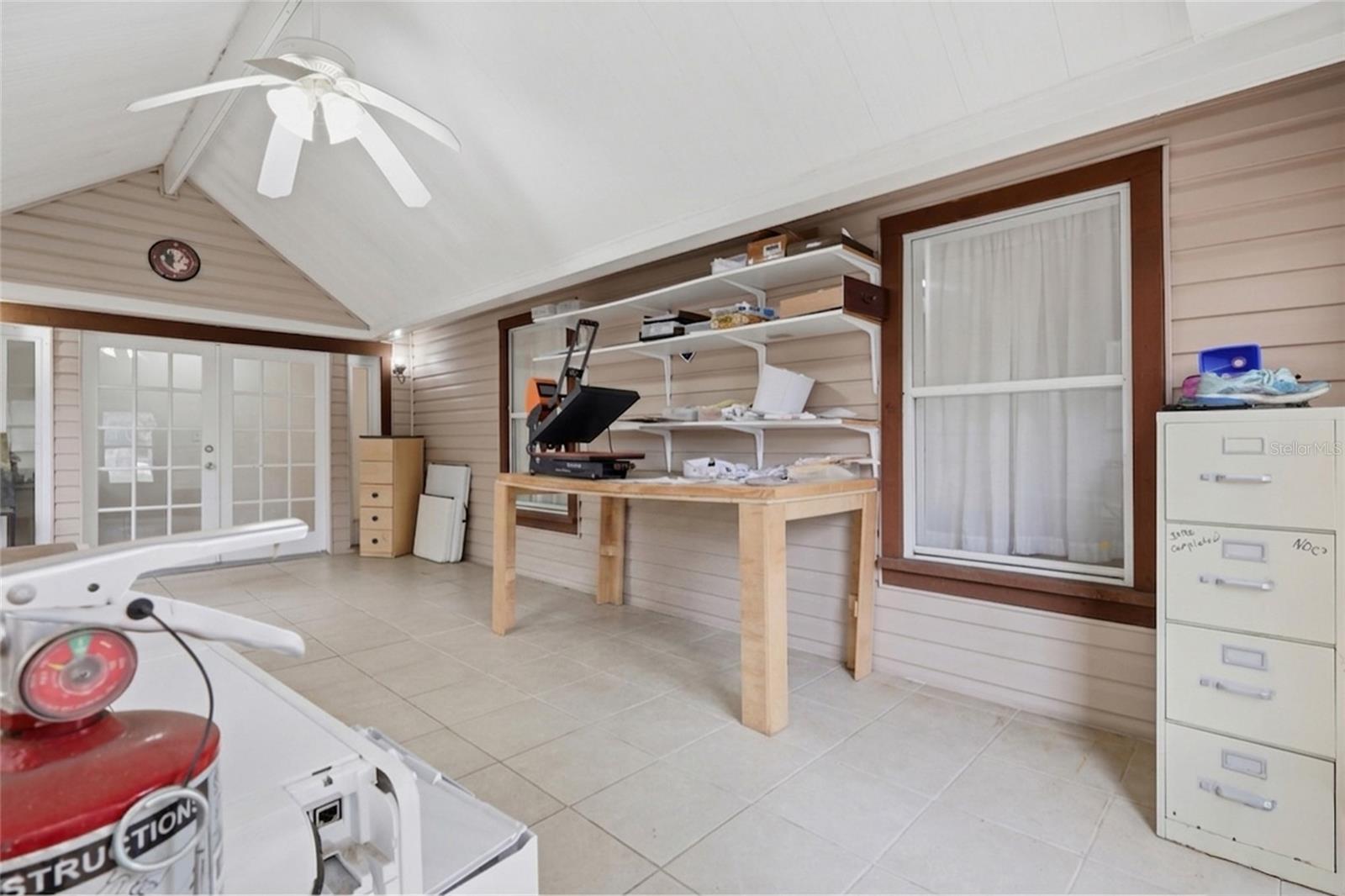 TB8504928 Property Photo 2