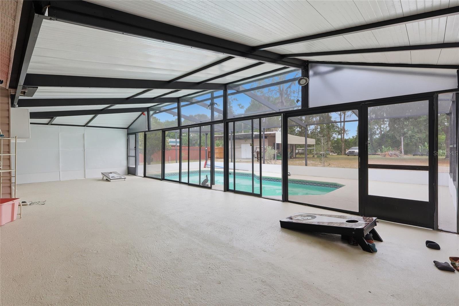 TB8504928 Property Photo 22