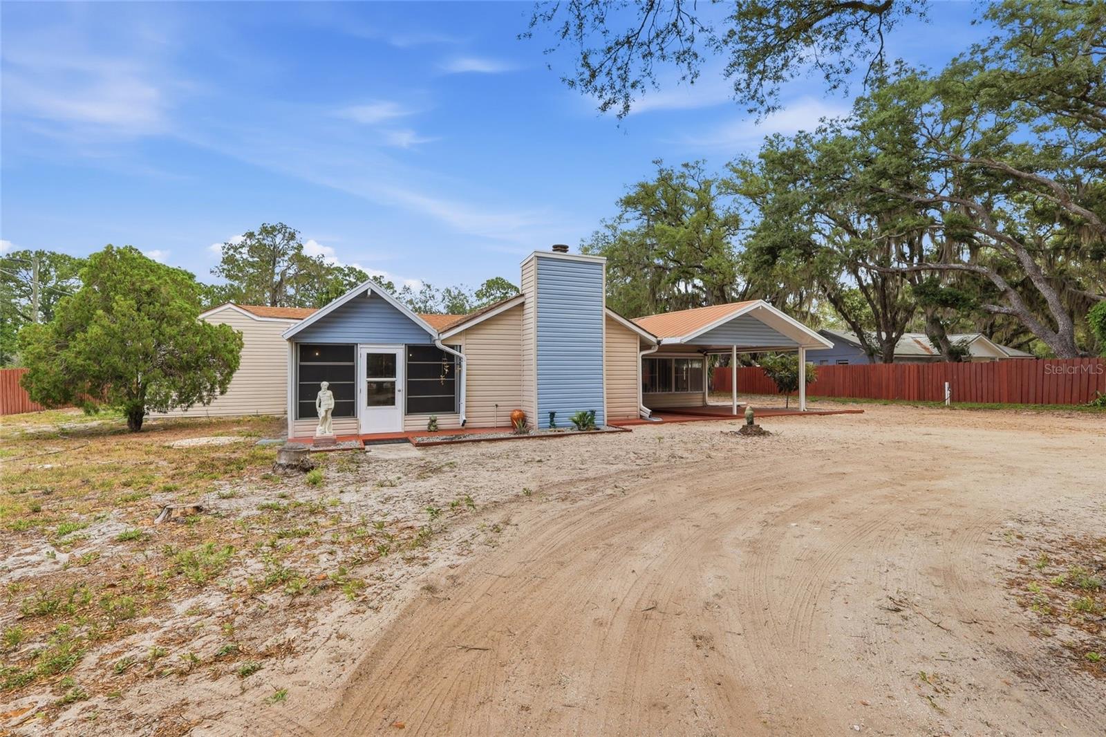TB8504928 Property Photo 32