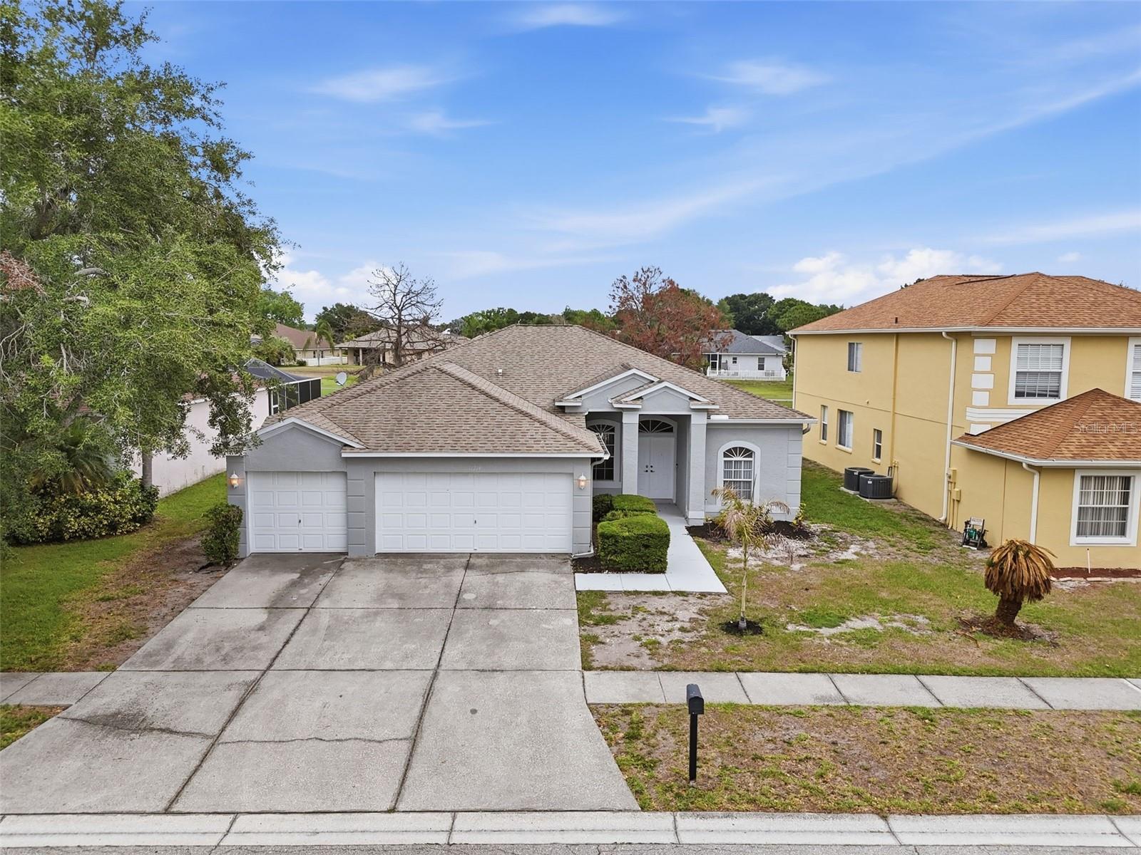 11214 SAILBROOKE DR Property Photo 1