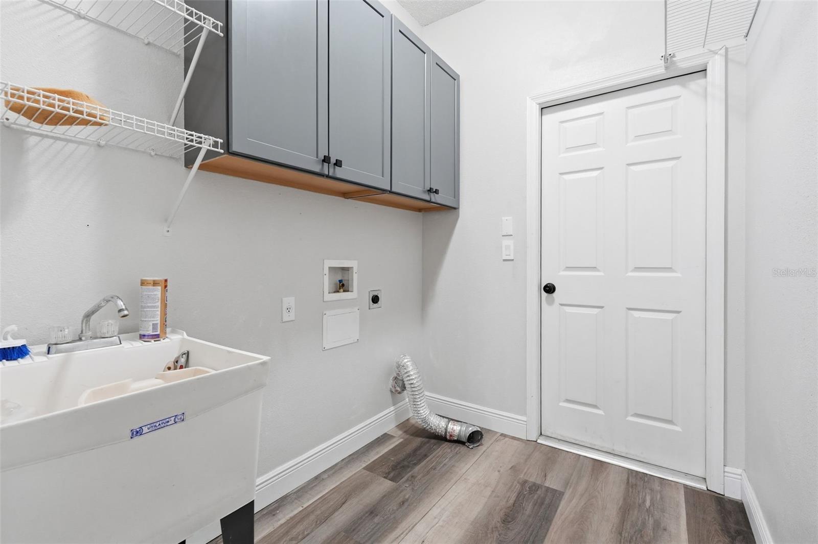 11214 Sailbrooke Dr Property Photo 14