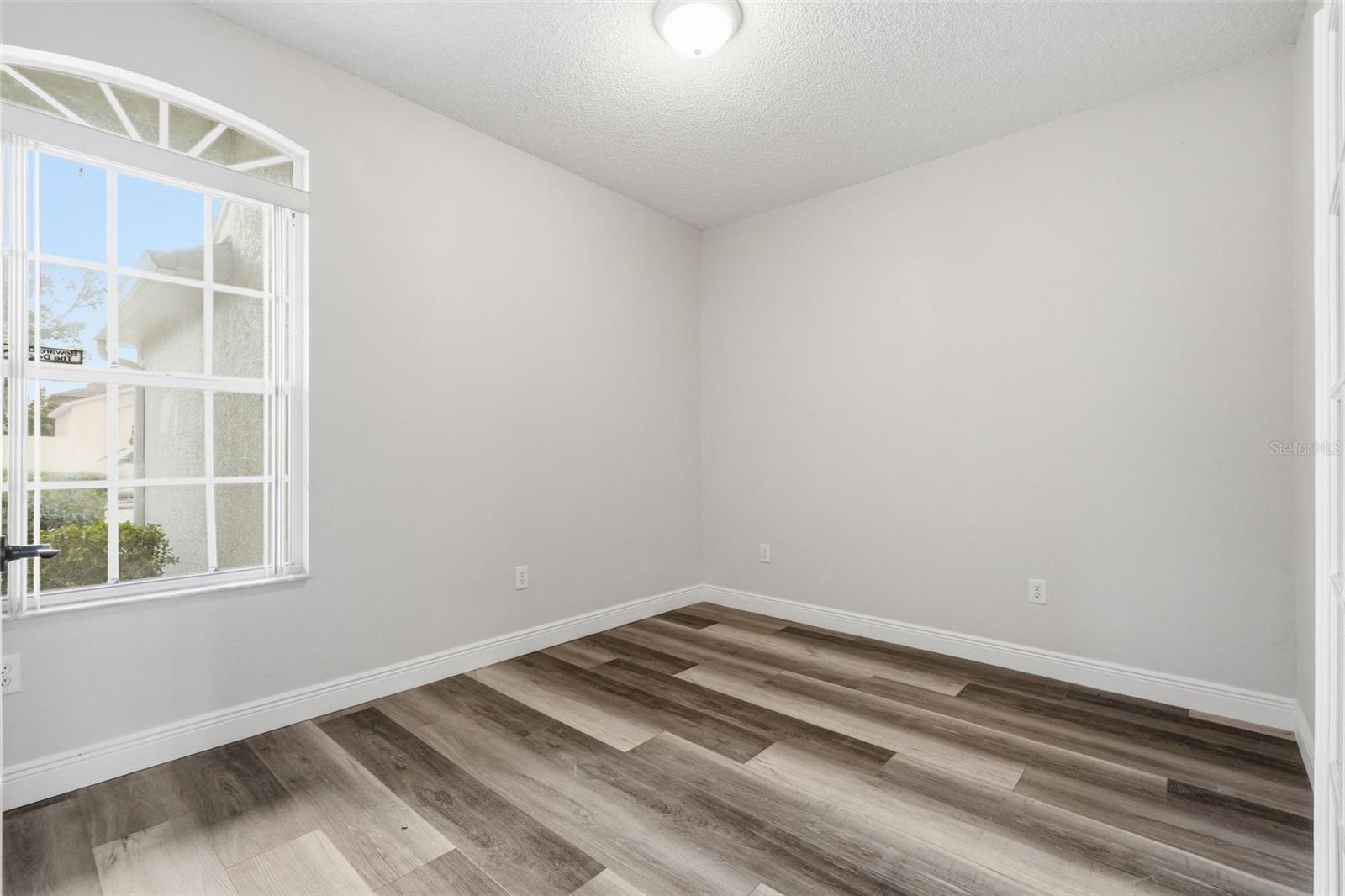 11214 Sailbrooke Dr Property Photo 18