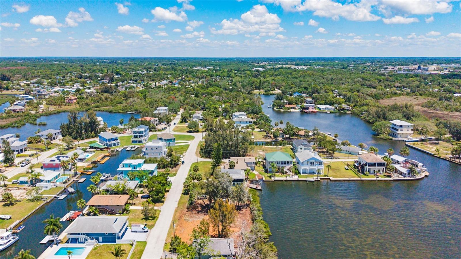 6646 Seaview Blvd Property Photo 12