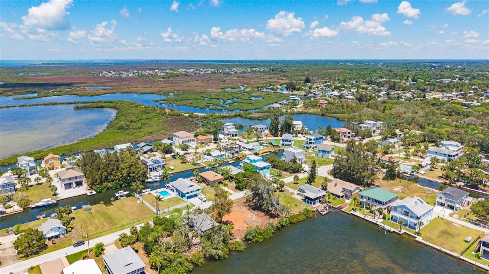 6646 Seaview Blvd Property Photo 15