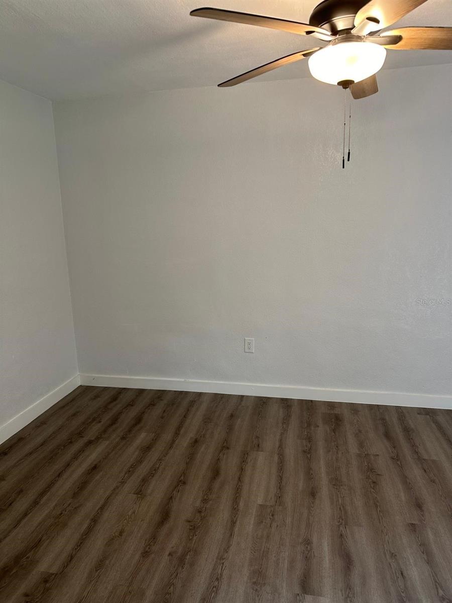 1714 2nd Ave E Property Photo 4