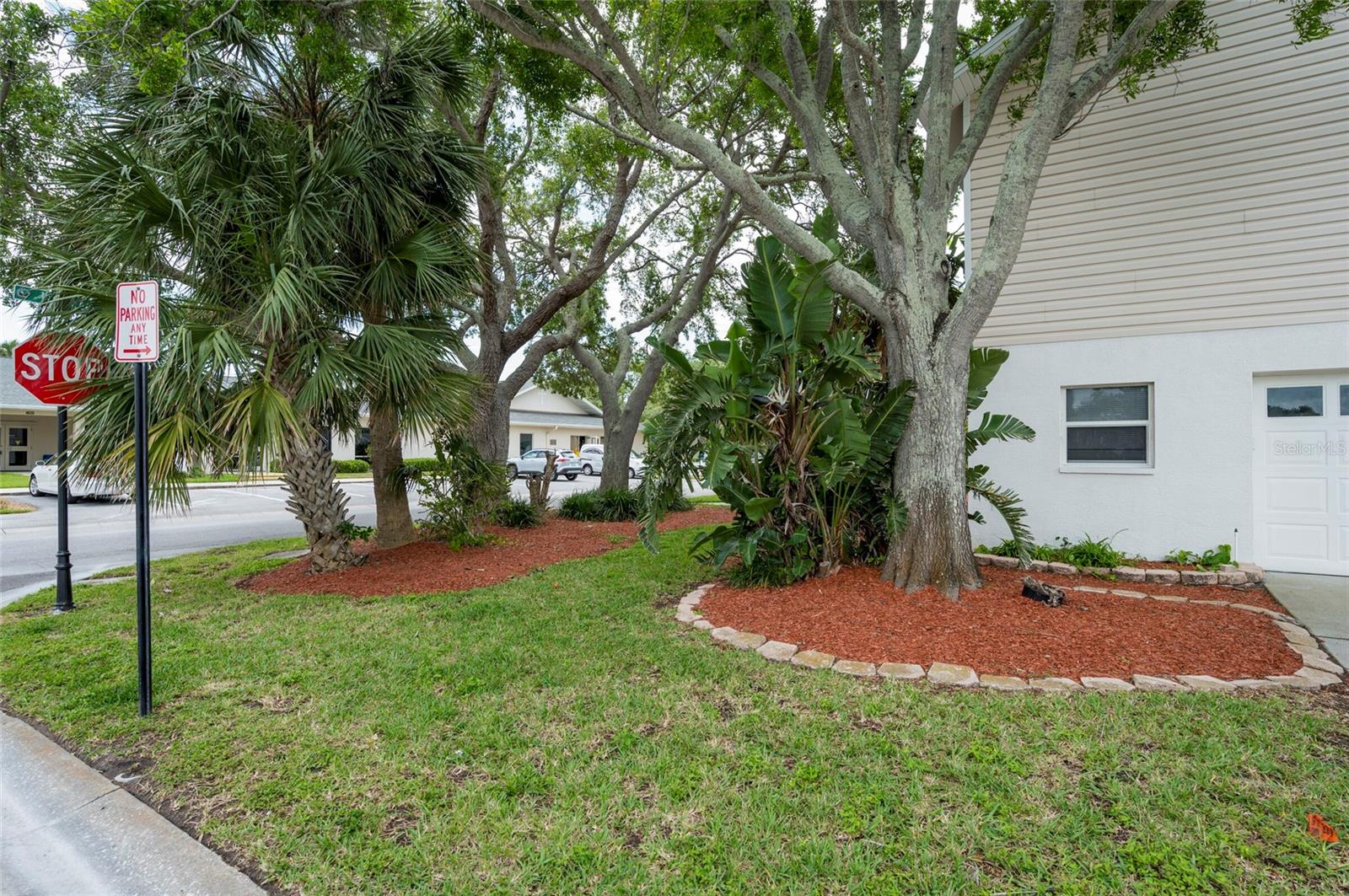 TB8505021 Property Photo 36