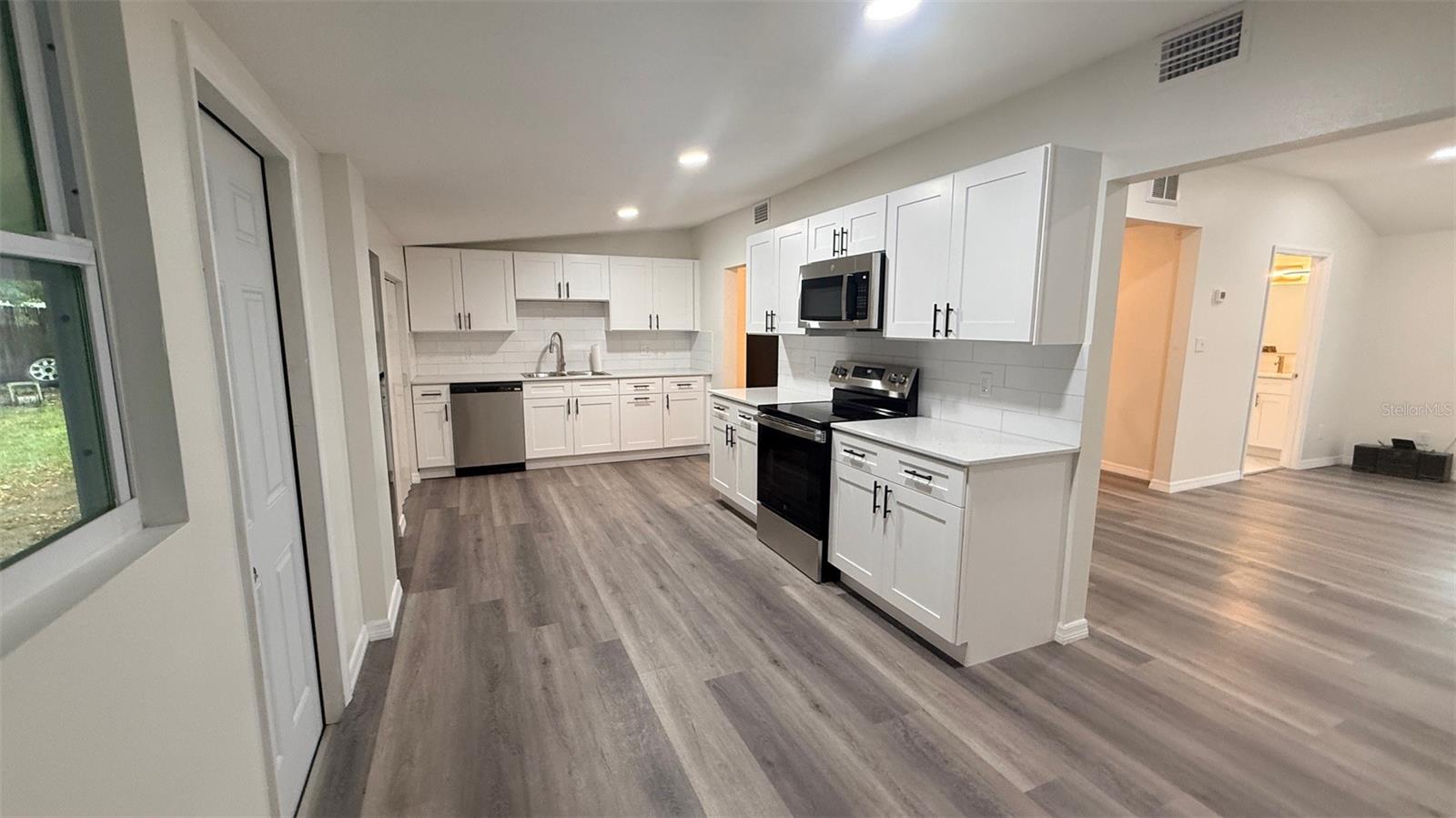 15535 Little Ranch Rd Property Photo 4