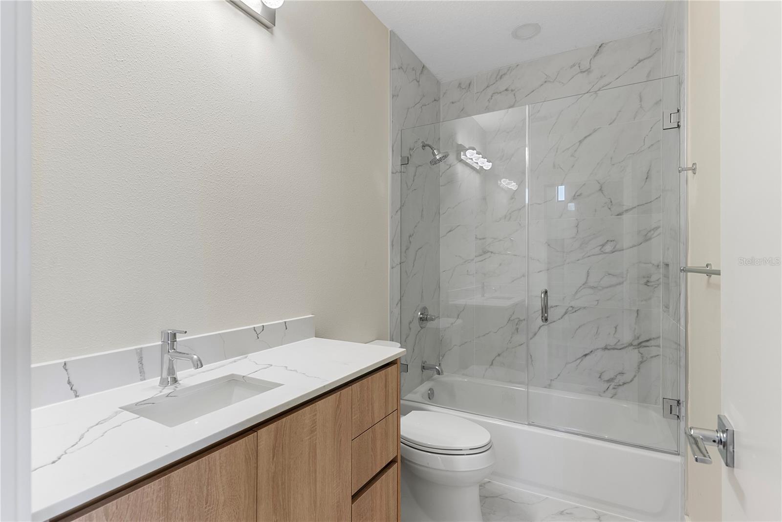 8405 Modano Pl Property Photo 22