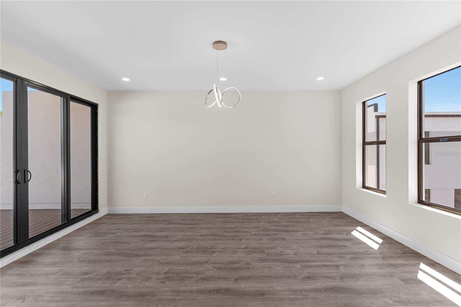 8401 Modano Pl Property Photo 30
