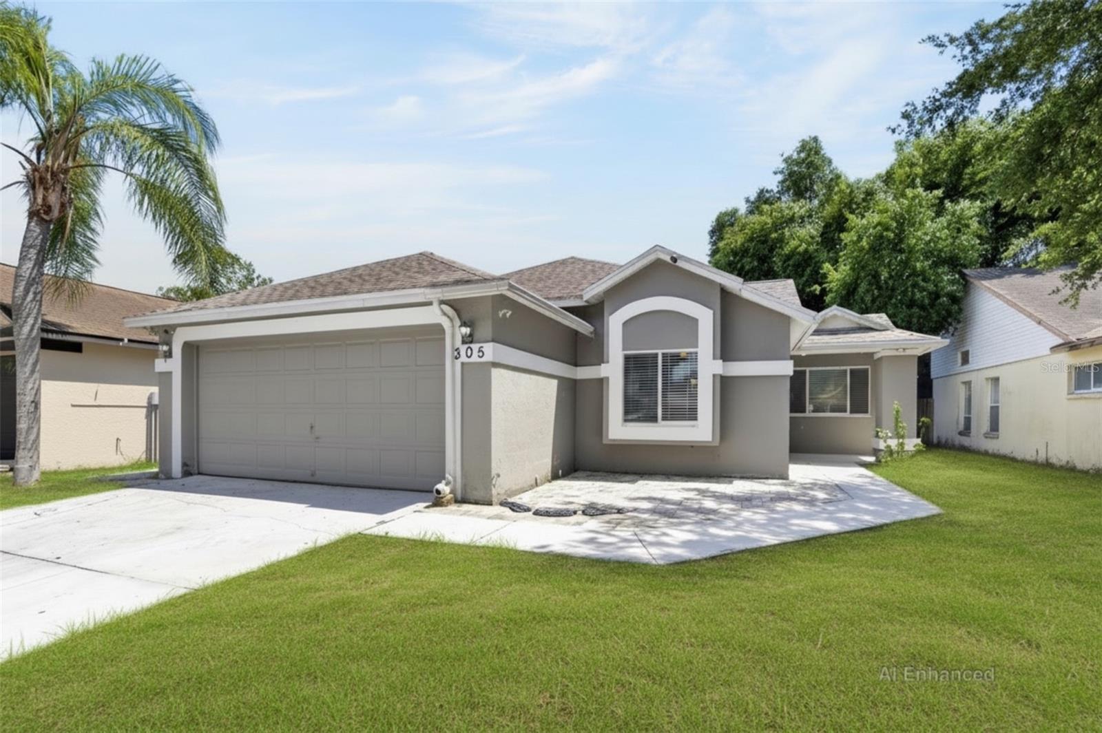 305 Sand Ridge Dr Property Photo 2