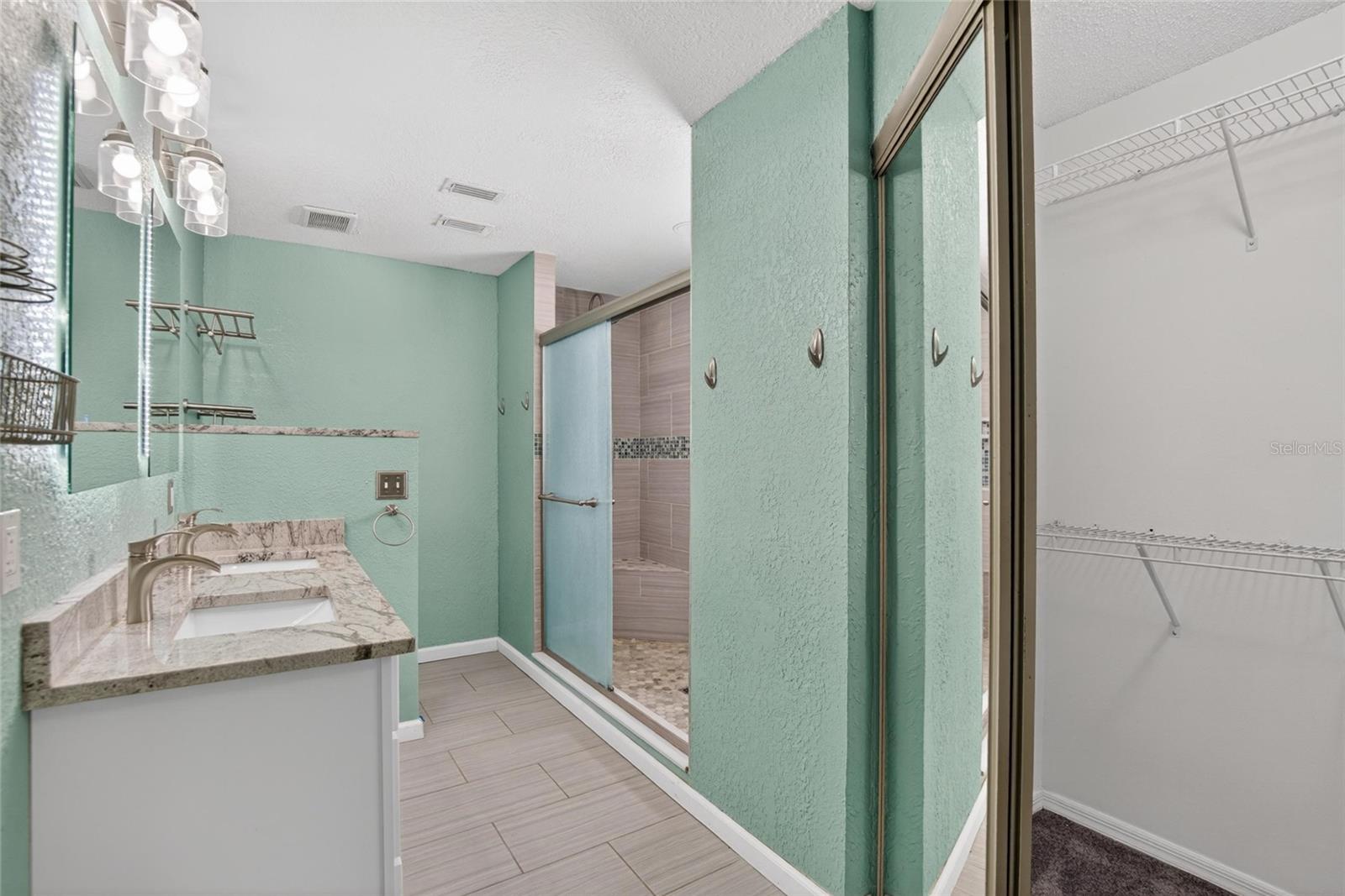 305 Sand Ridge Dr Property Photo 17