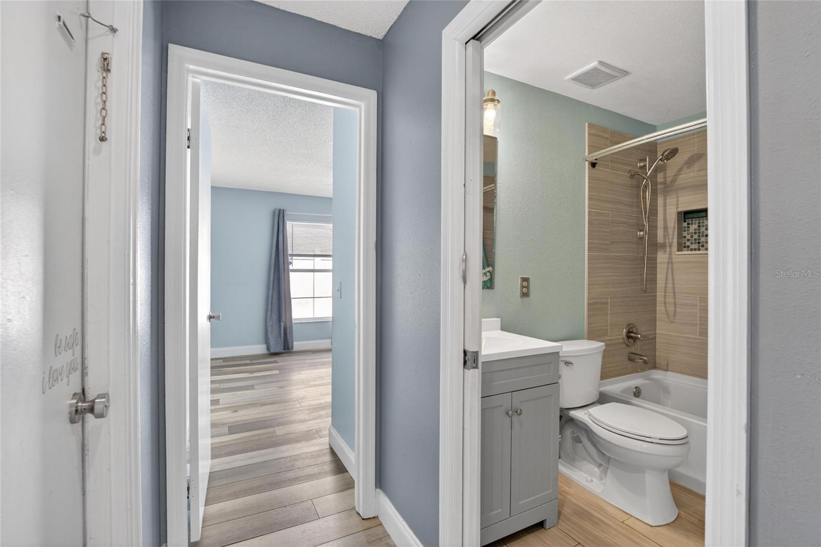 305 Sand Ridge Dr Property Photo 25