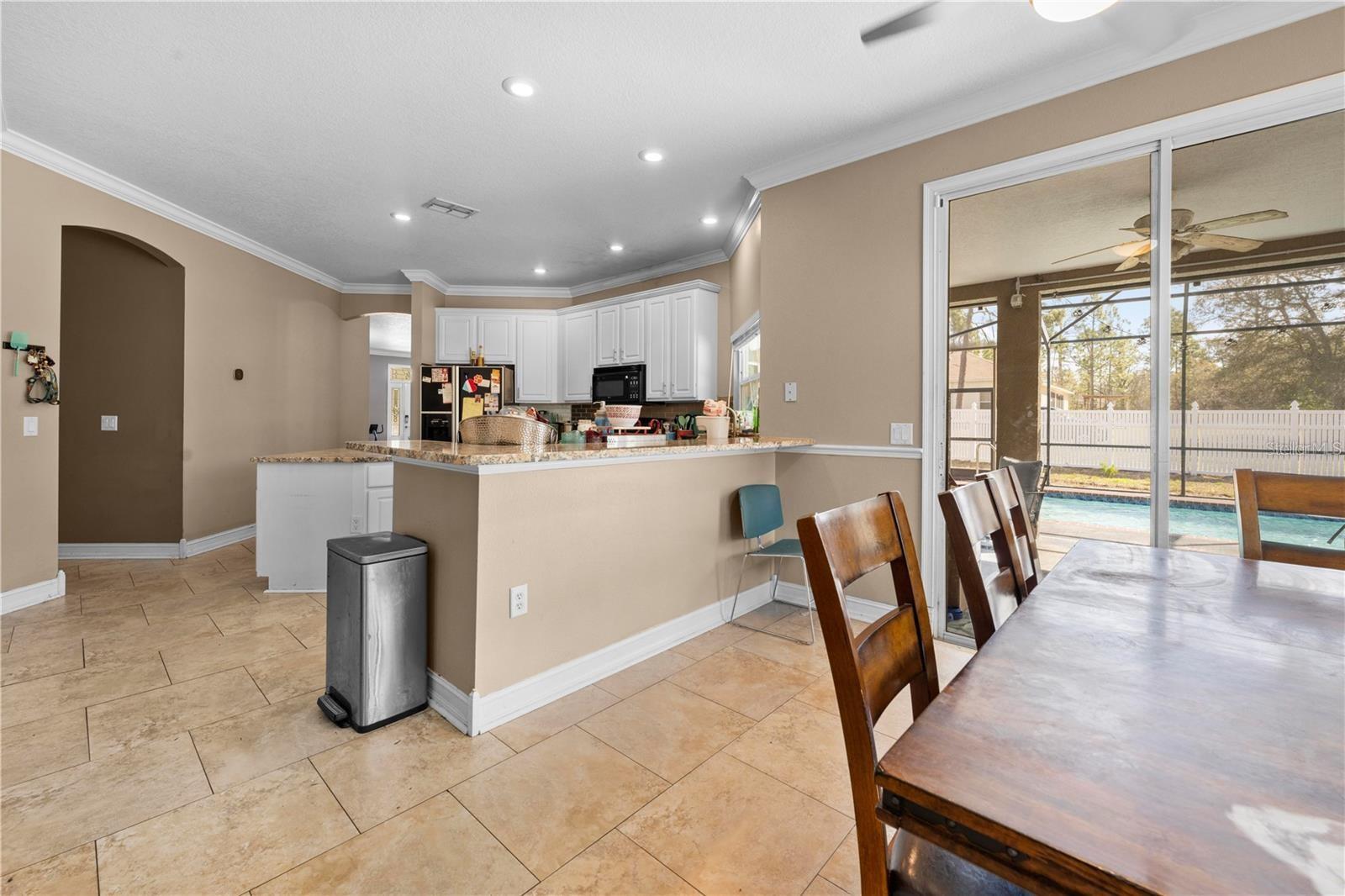 13040 Quigley Ave Property Photo 8
