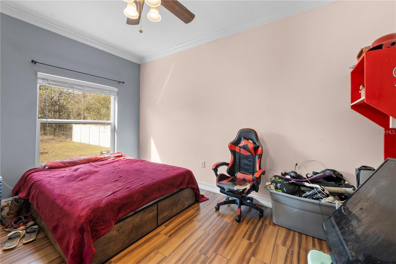 13040 Quigley Ave Property Photo 27