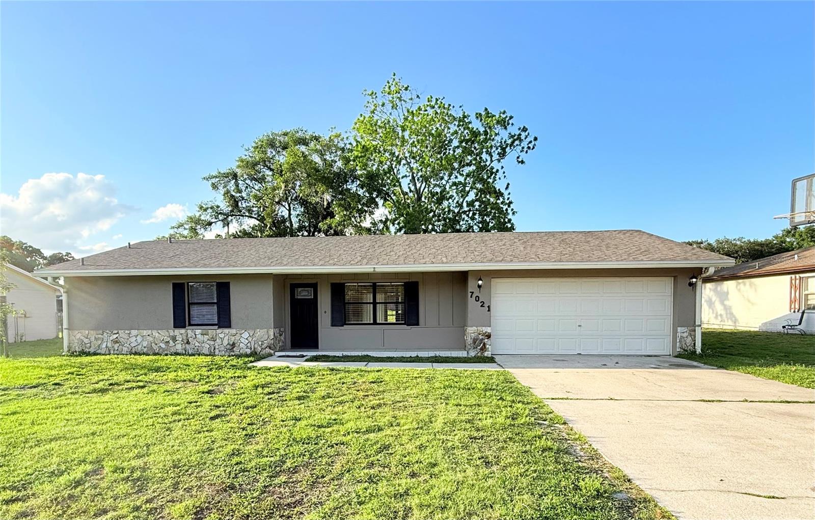 7021 Sheffield Dr Property Photo 1