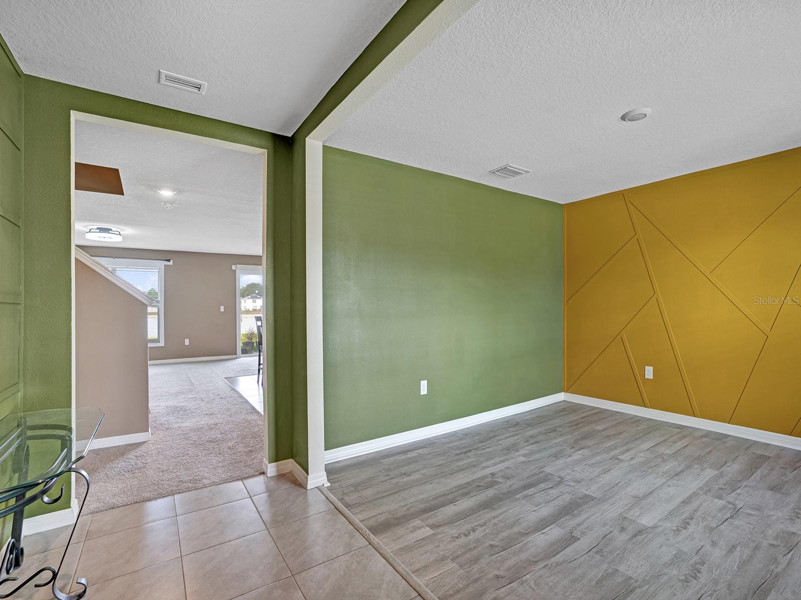 7850 Sail Clover Ln Property Photo 5