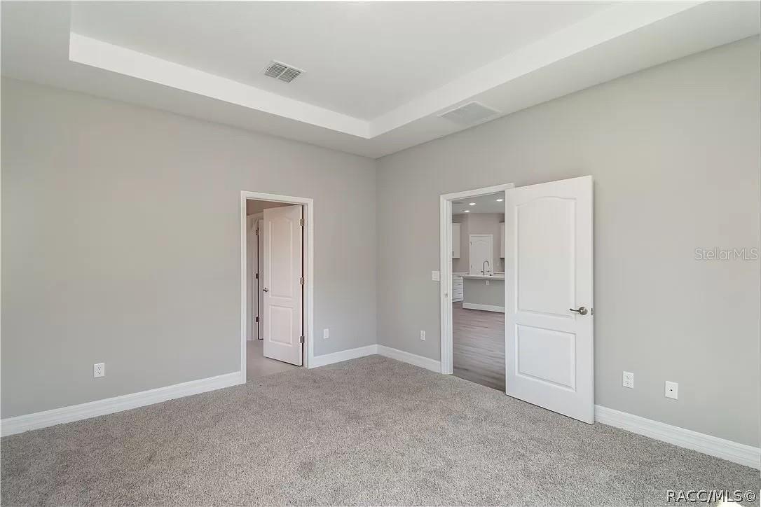 2039 E Newhaven St Property Photo 9