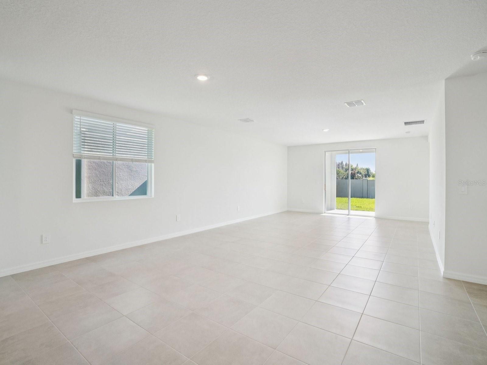 1696 Coolridge Pl Property Photo 2