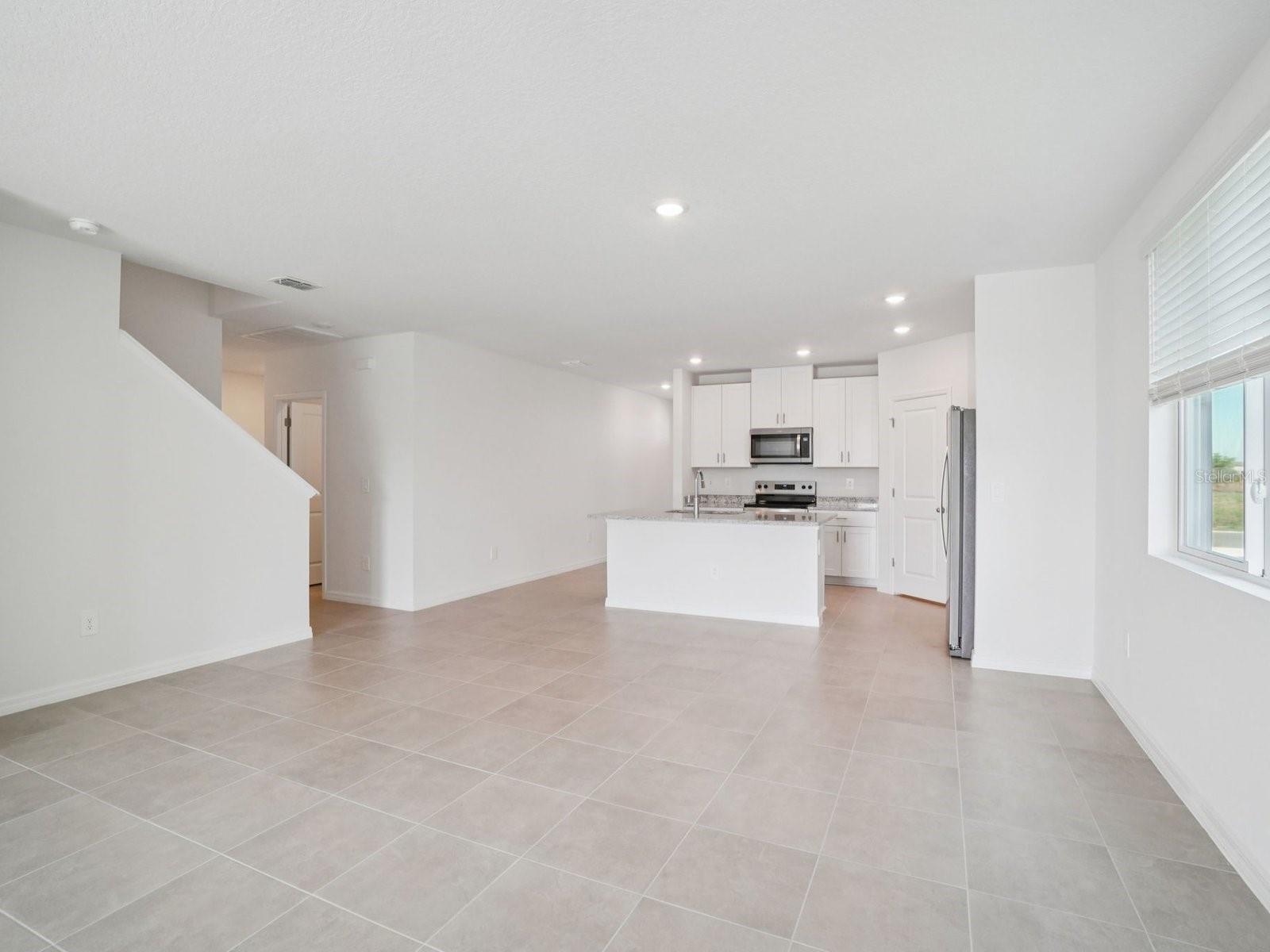 1696 Coolridge Pl Property Photo 4