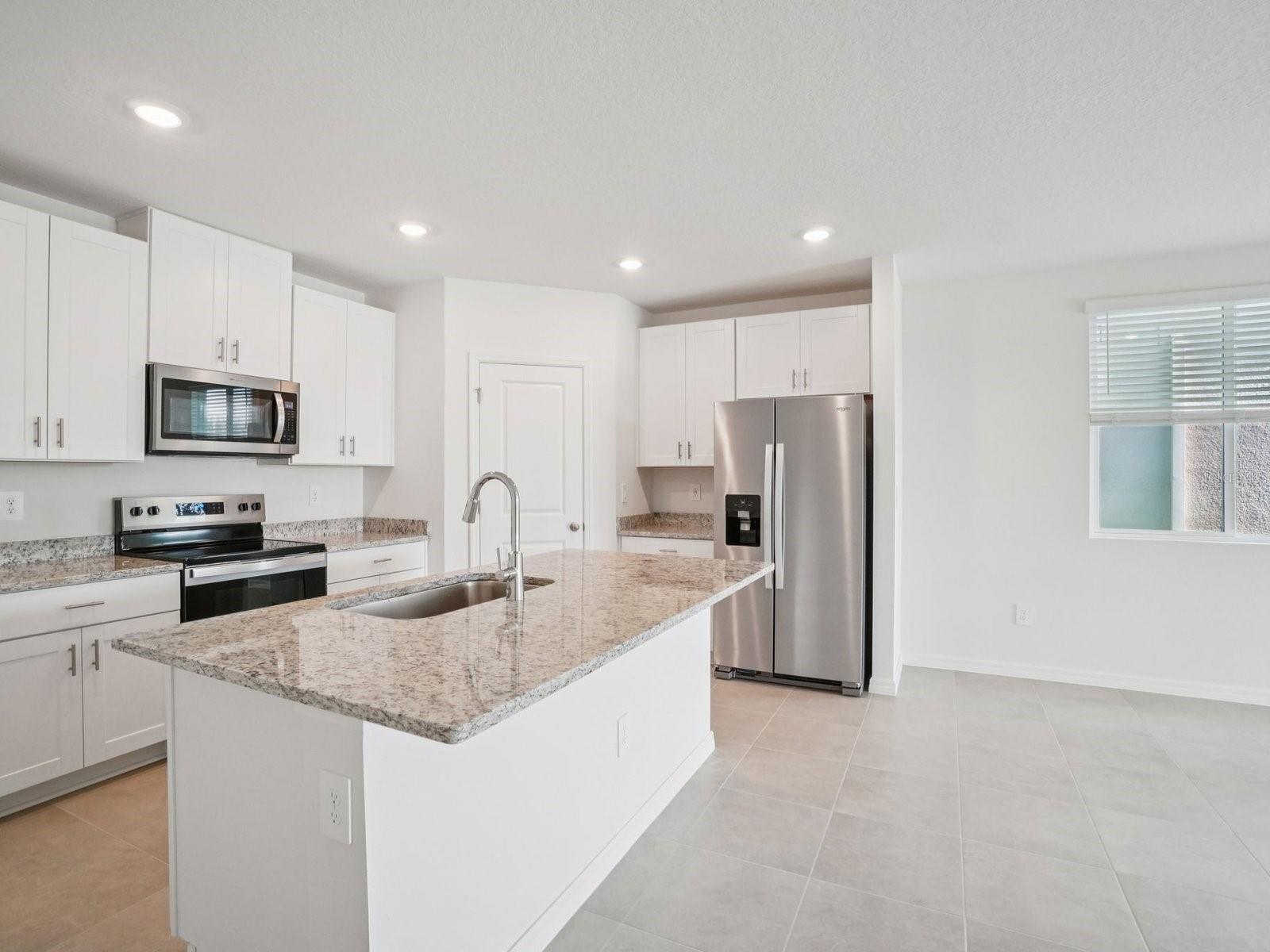 1696 Coolridge Pl Property Photo 5