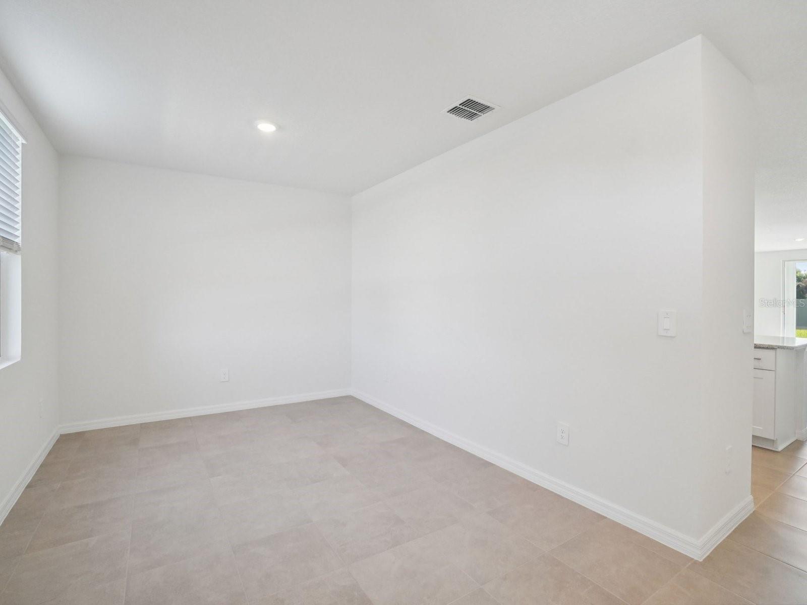 1696 Coolridge Pl Property Photo 8
