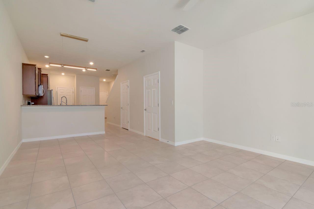 5368 Sylvester Loop Property Photo 12