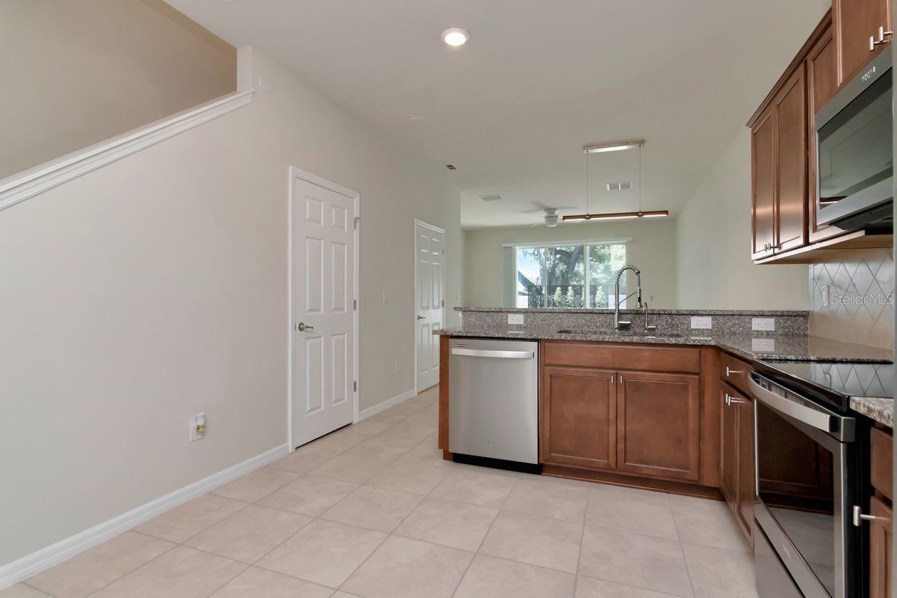 5368 Sylvester Loop Property Photo 21
