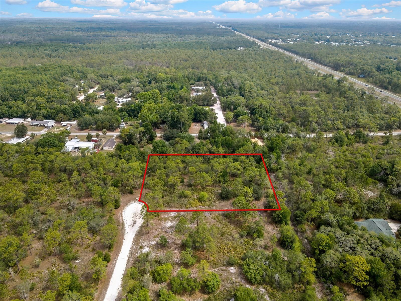 Parallel Rd Property Photo 2