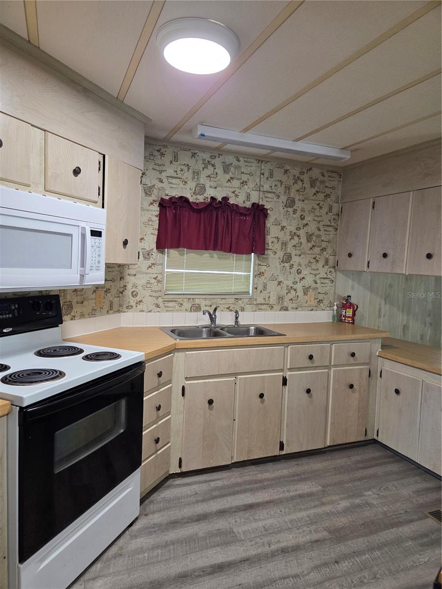 8828 Kanawha Rd Property Photo 9