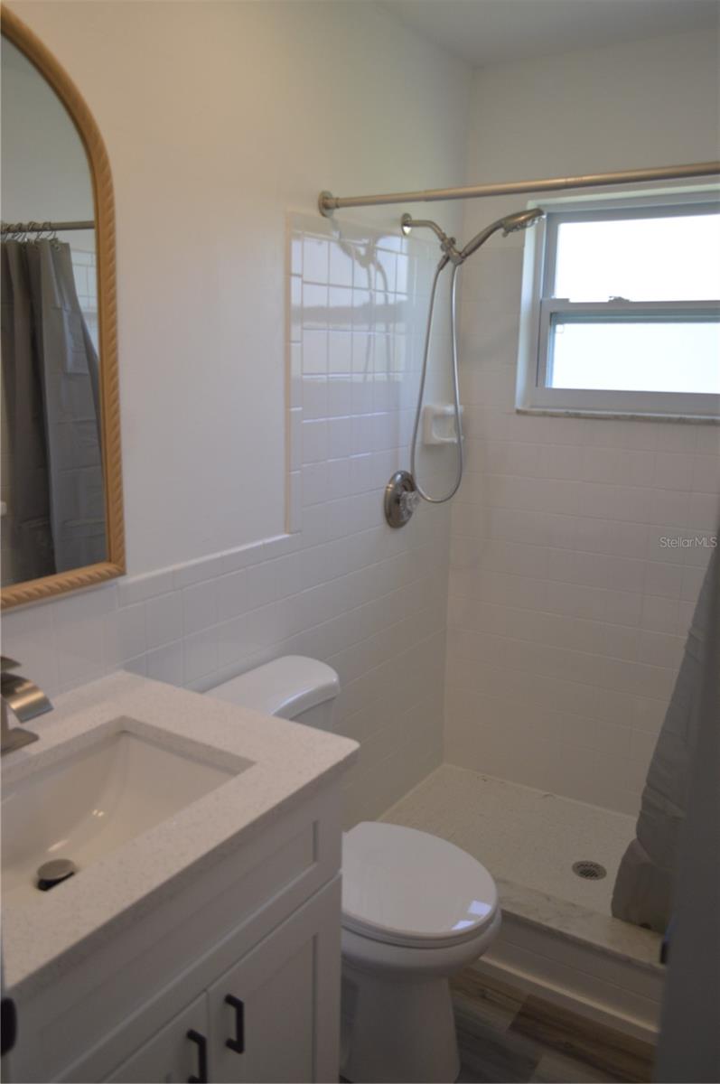 3708 97th Ave N Property Photo 6