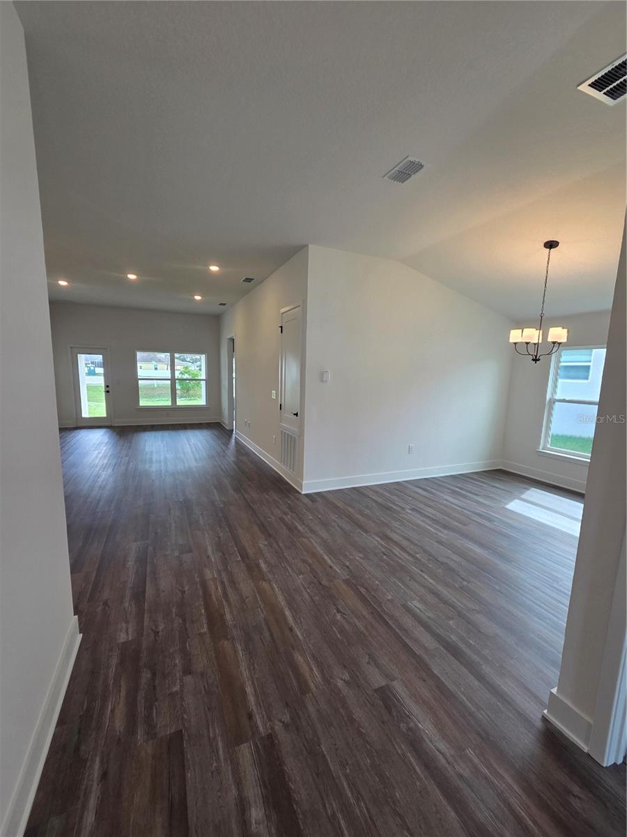 9393 Highland Hills Dr St Property Photo 14