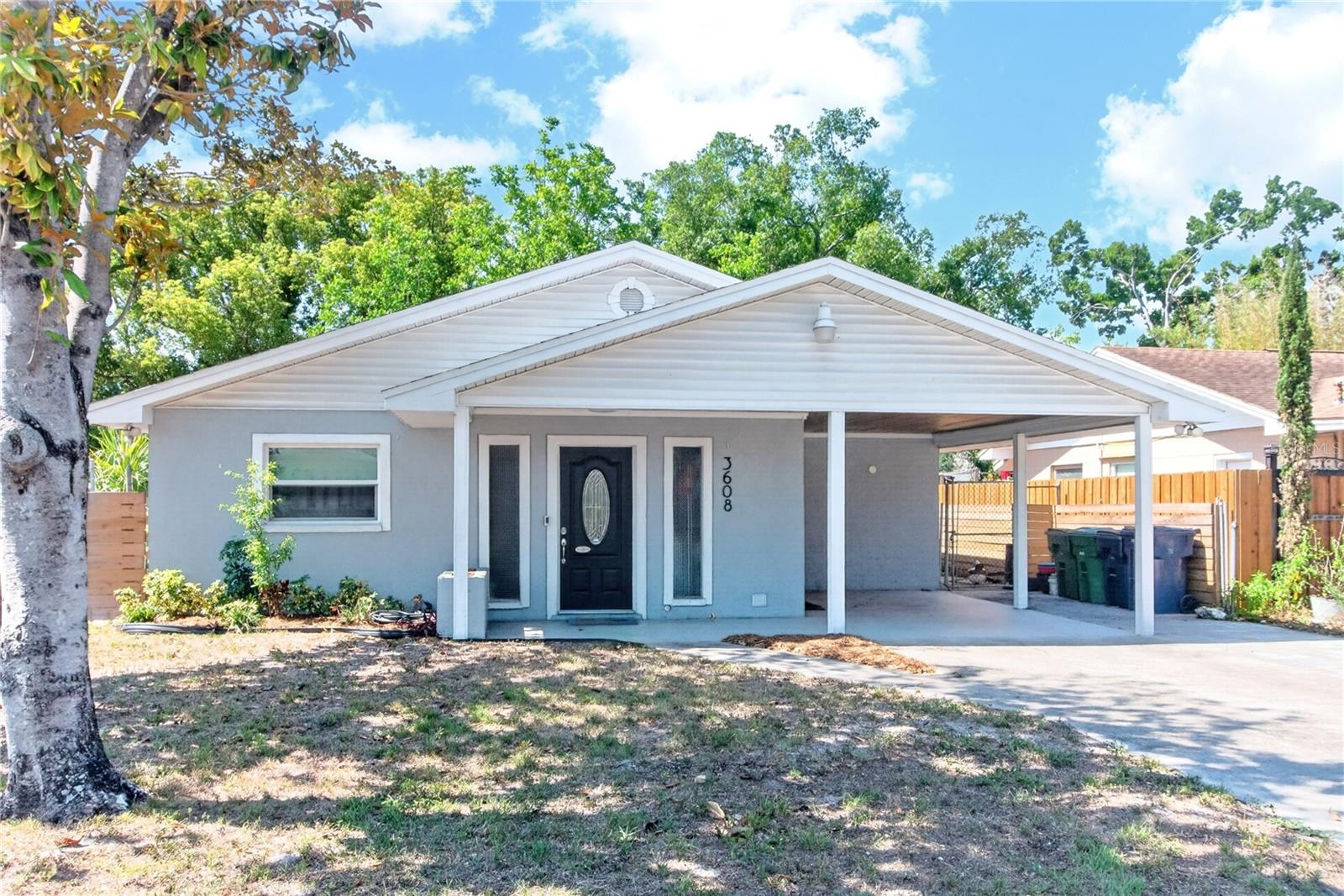 3608 W Carmen St Property Photo 3