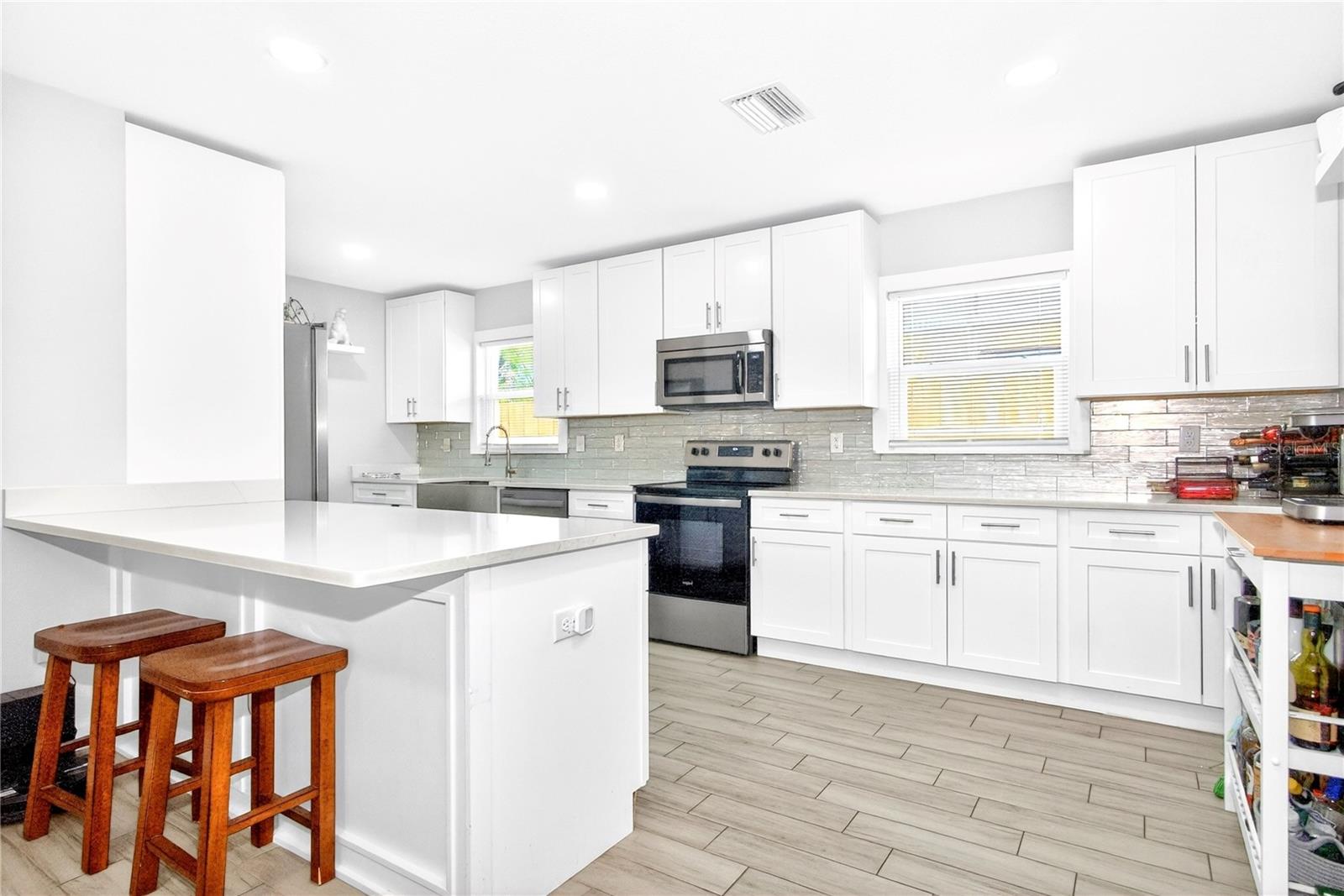 3608 W Carmen St Property Photo 14