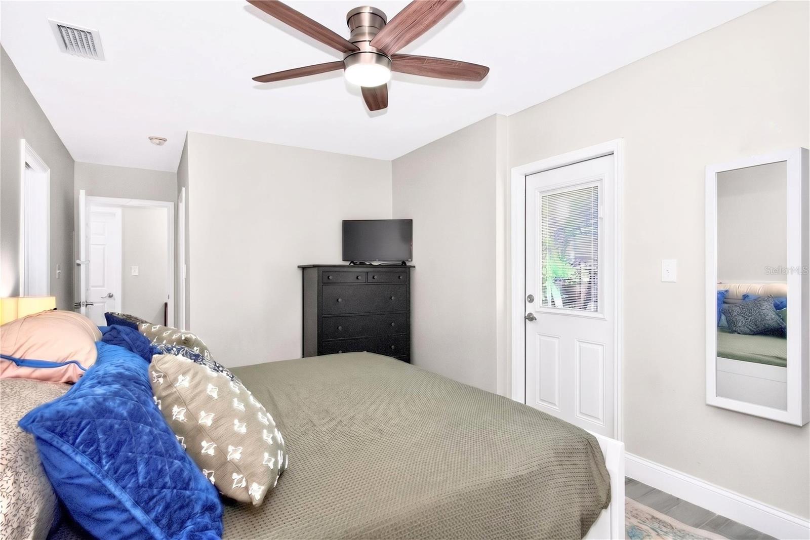 3608 W Carmen St Property Photo 19