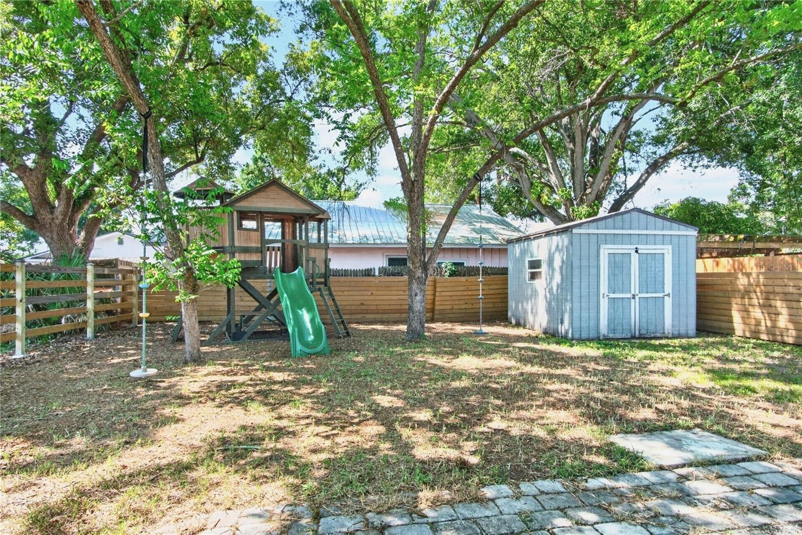 3608 W Carmen St Property Photo 27