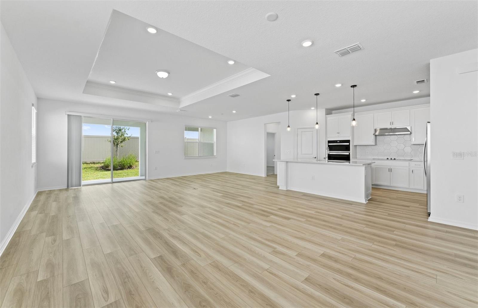16816 Harmony River Ln Property Photo 8