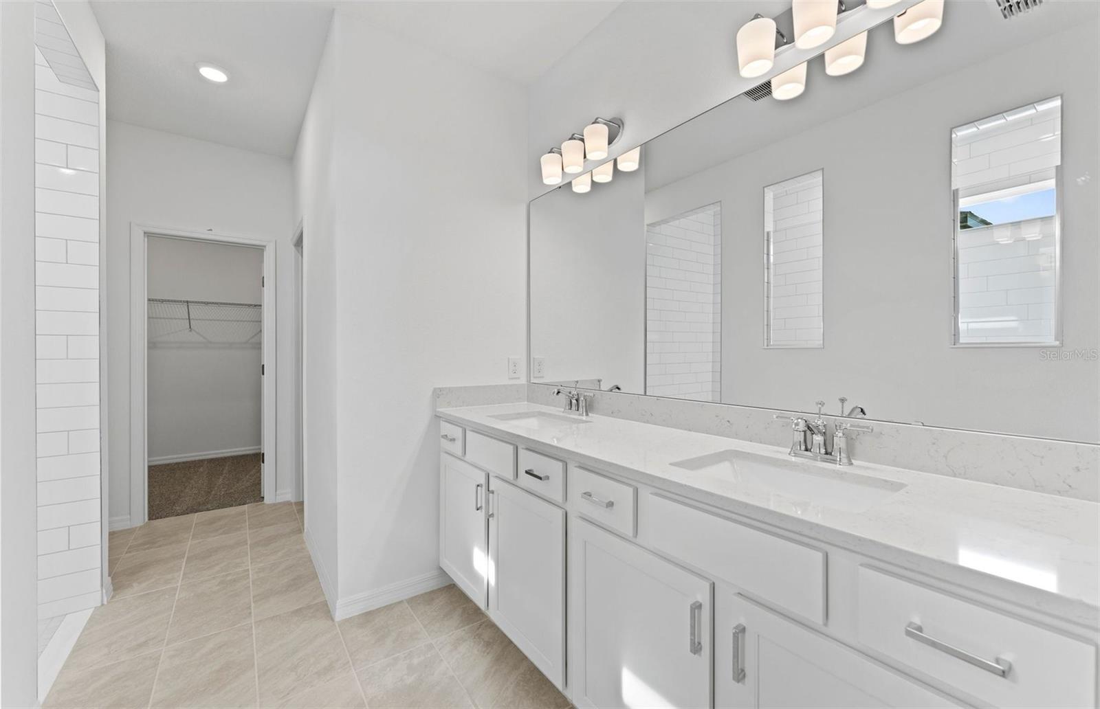 16816 Harmony River Ln Property Photo 10