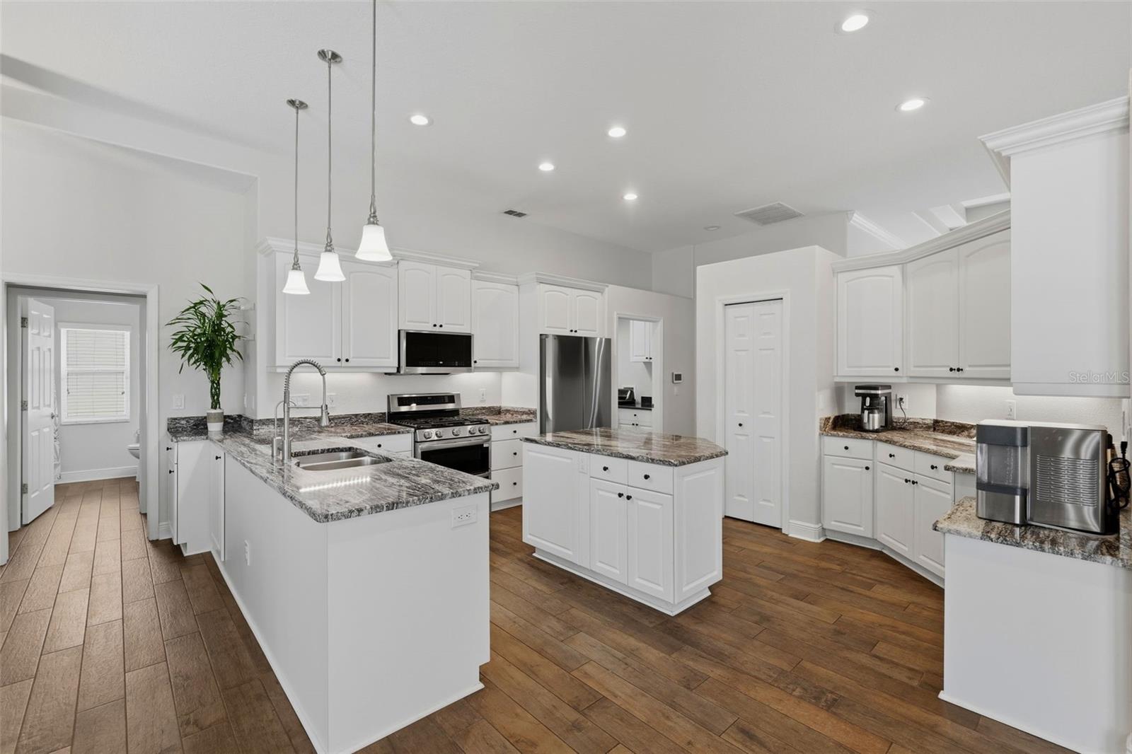 2120 Flameflower Ct Property Photo 2