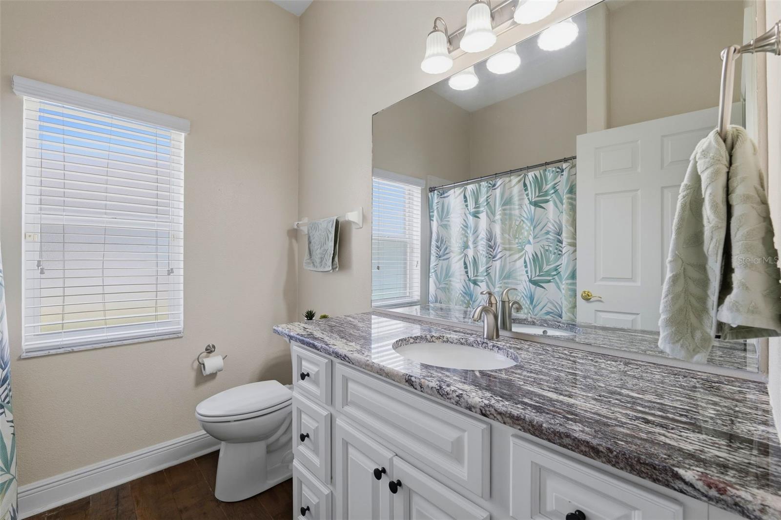 2120 Flameflower Ct Property Photo 34