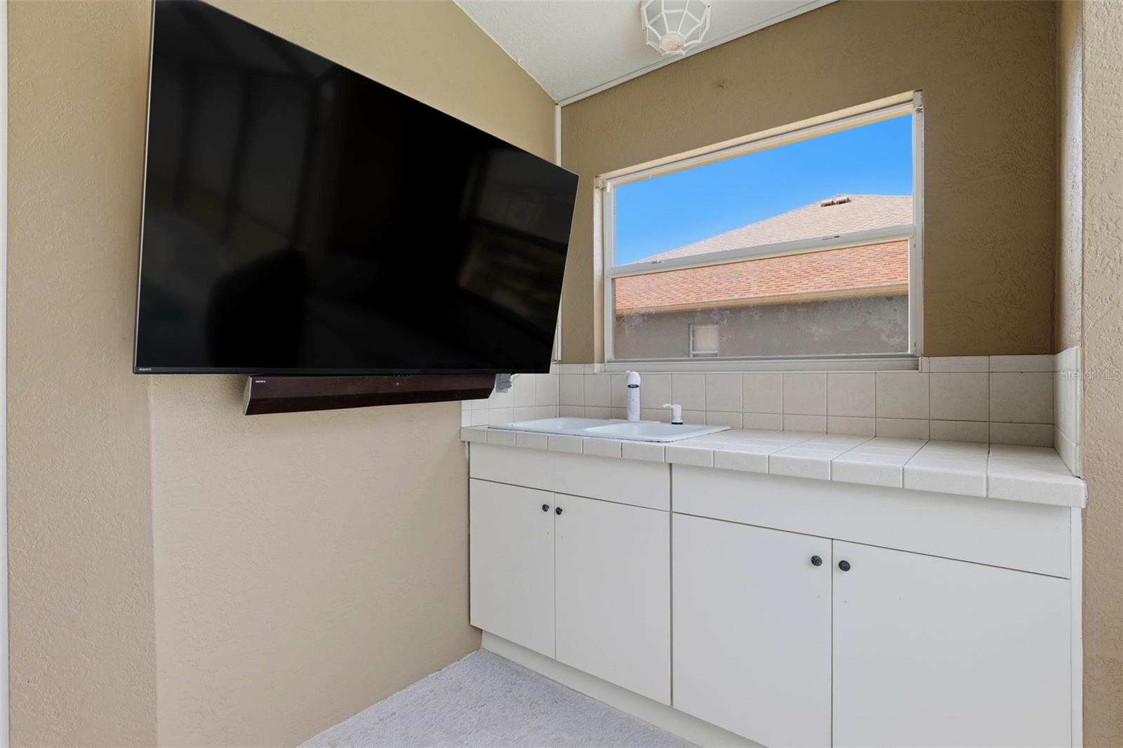 2120 Flameflower Ct Property Photo 45