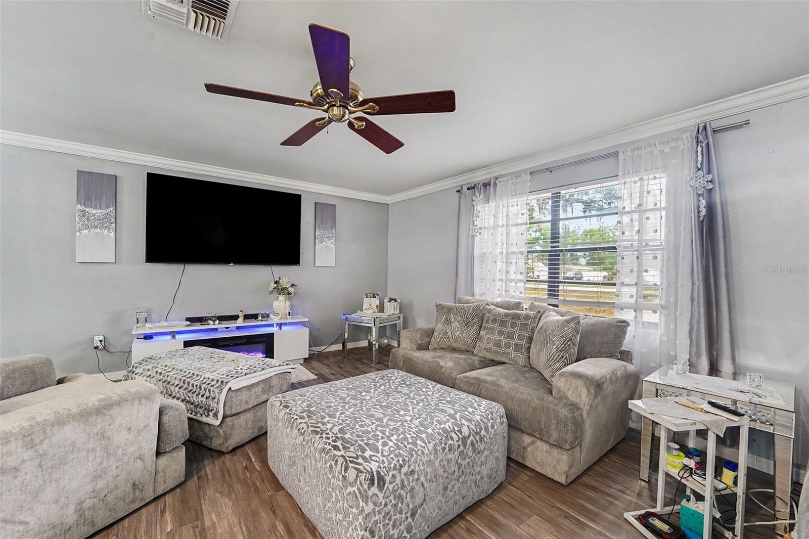 13020 Sugar Creek Blvd Property Photo 5