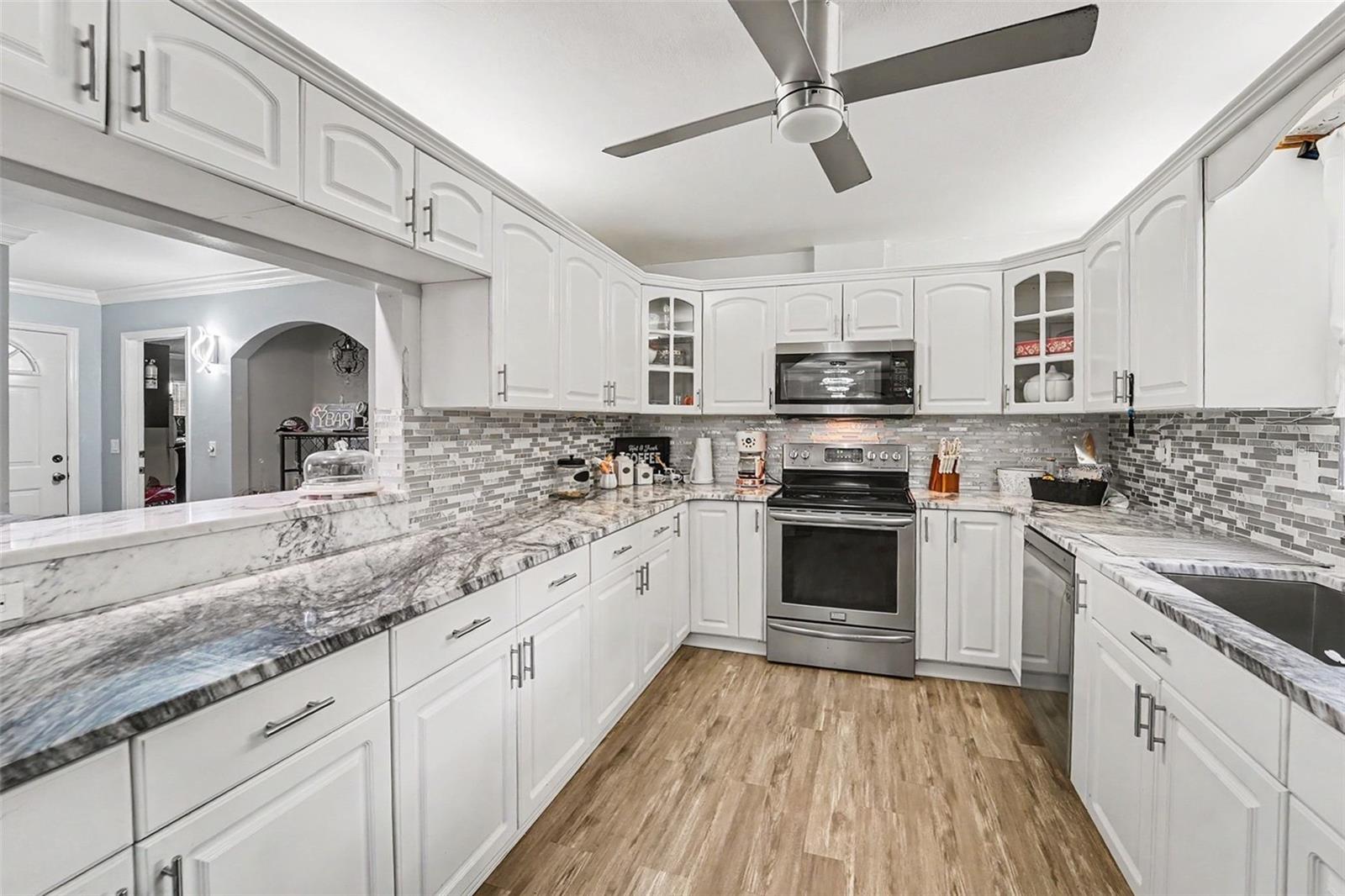 13020 Sugar Creek Blvd Property Photo 15