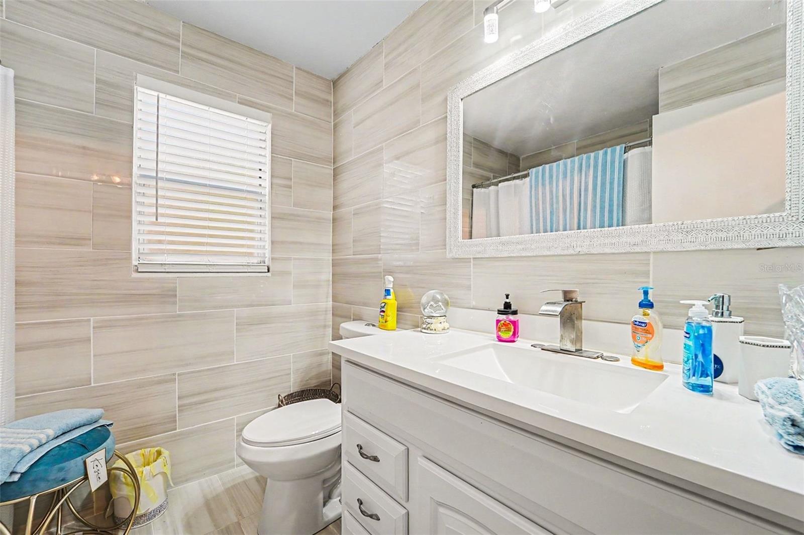 13020 Sugar Creek Blvd Property Photo 18