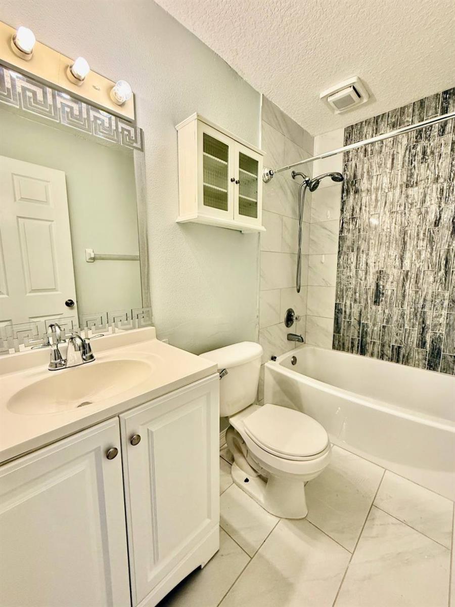 6807 Kingston Dr Property Photo 17